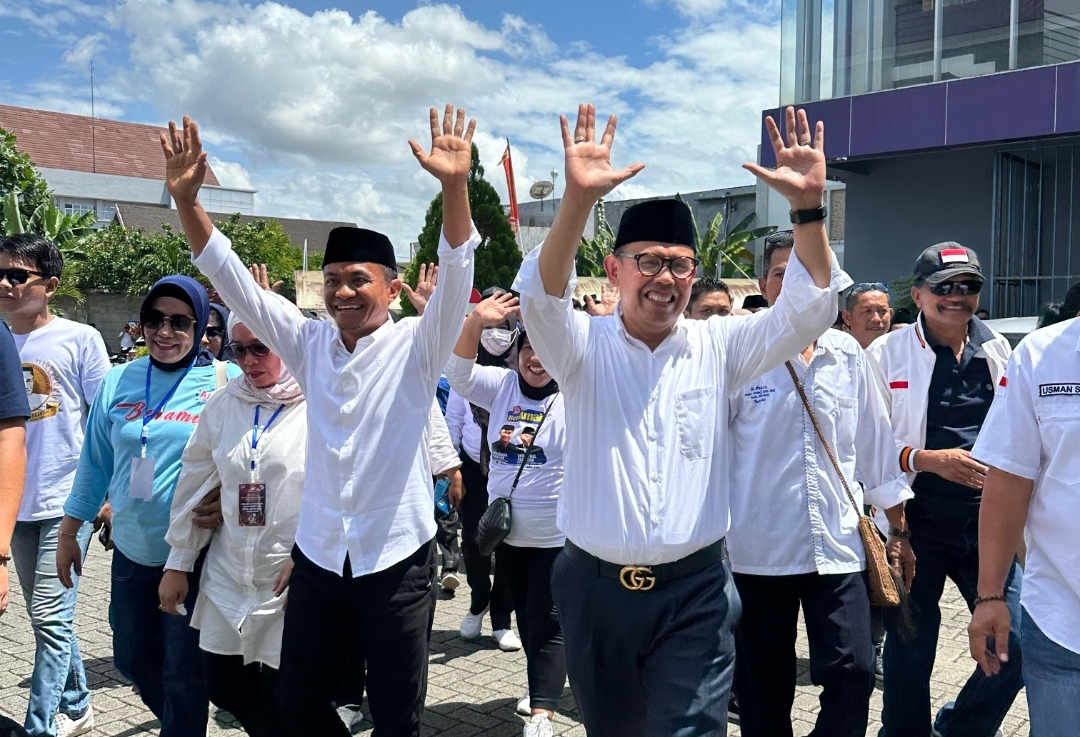 Pasangan "BerAmal" Resmi Mendaftar Ke KPU Bone, dan Ini Harapannya!_trends.co.id 