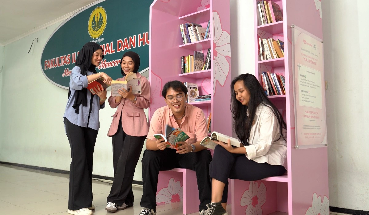 Pink Library: Cara Unik barenbliss Rayakan Ulang Tahun ke-4 di Indonesia